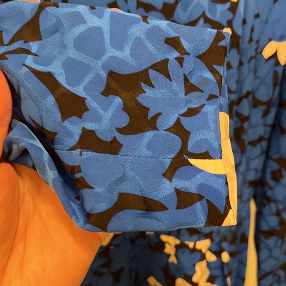 Carolina Herrera silk vintage long sleeve dress - in great used condition - Picture 6 of 11